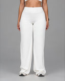 Softline | The Straight Legging - VENOVA
